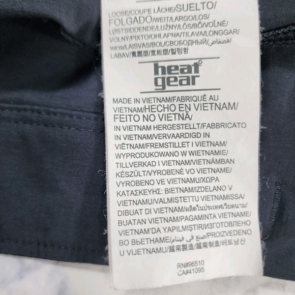 Under Armour MENS SIZE 38 Fish Hunter Cargo Shorts Black 1304649 UPF 30 10" - Picture 12 of 14